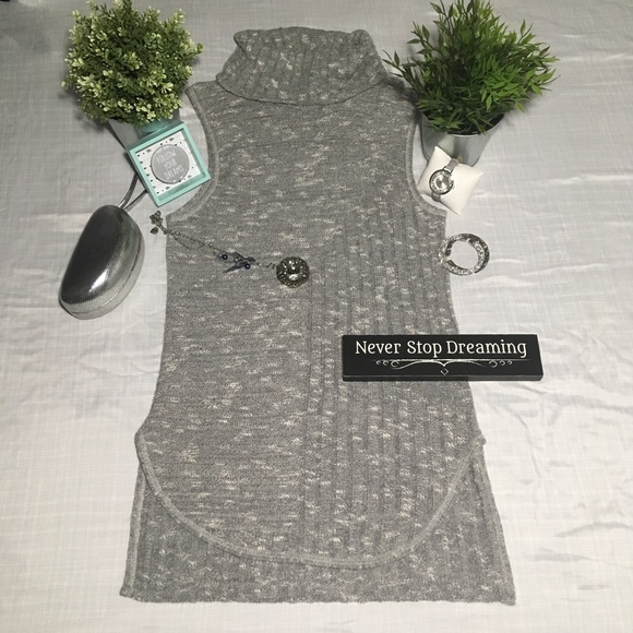 MIAMI TURTLENECK TANK TOP - Picture 2 of 8